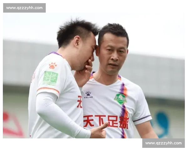 摔跤决赛激战正酣冠军之争引发全场沸腾 摔跤决赛激战正酣冠军之争引发全场沸腾